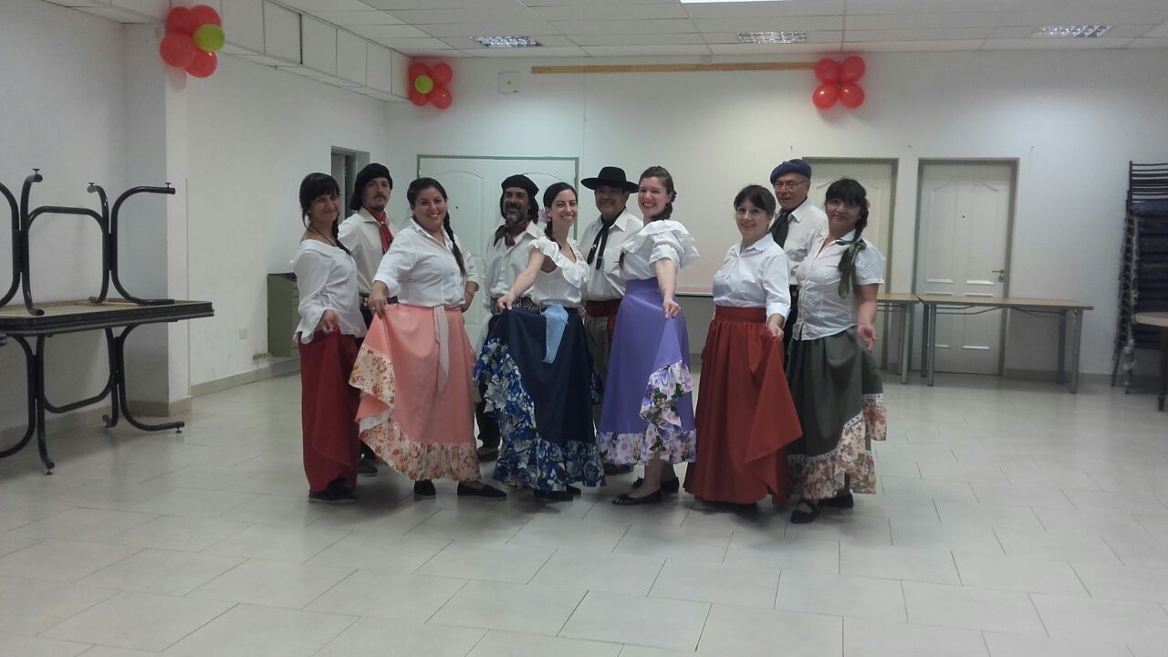 GRUPO DE DANZAS FOLCLRICAS SE LUCI EN GAIMAN
