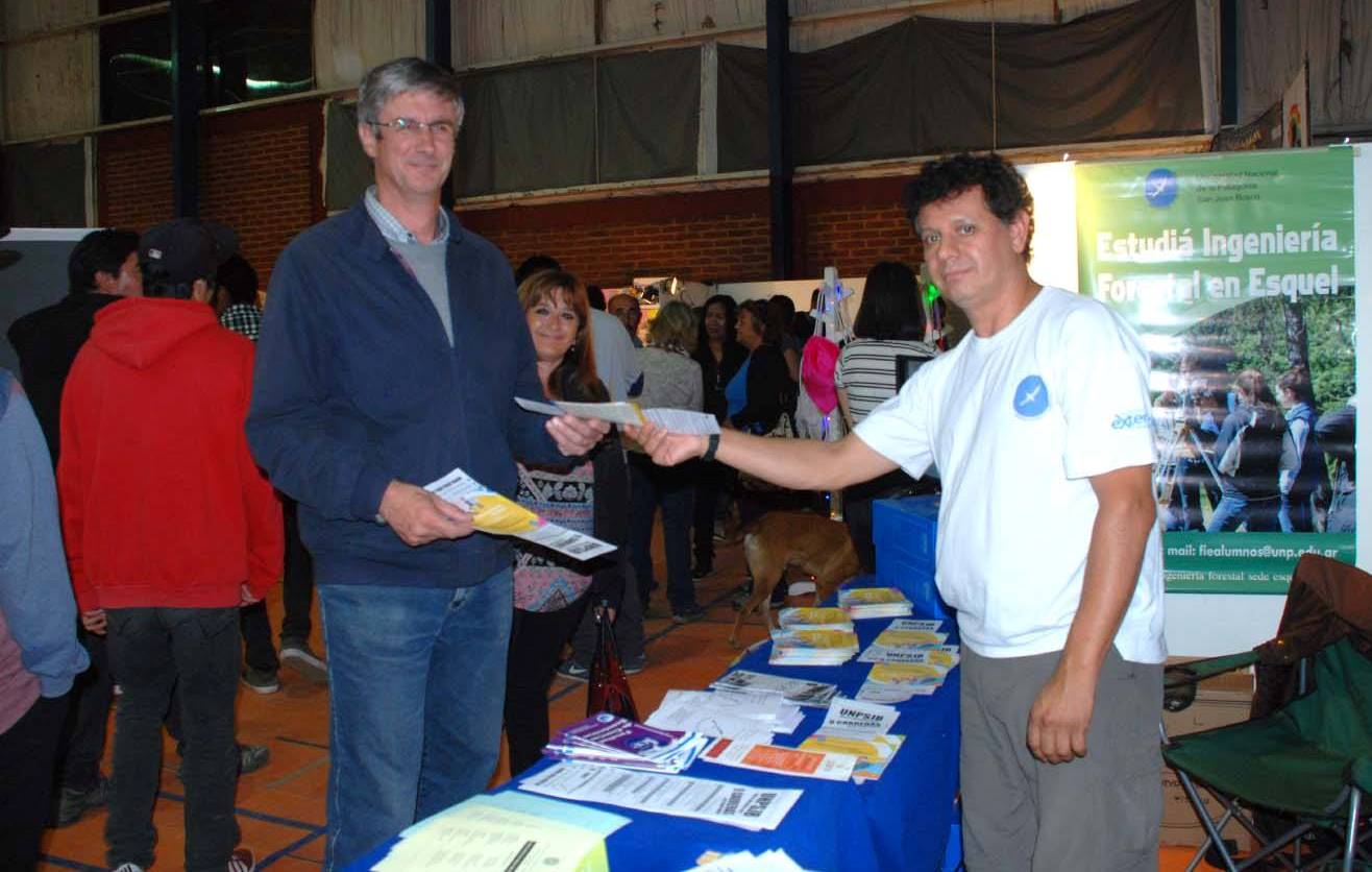 La Universidad difundi la Oferta Educativa en la Expo Esquel 2017