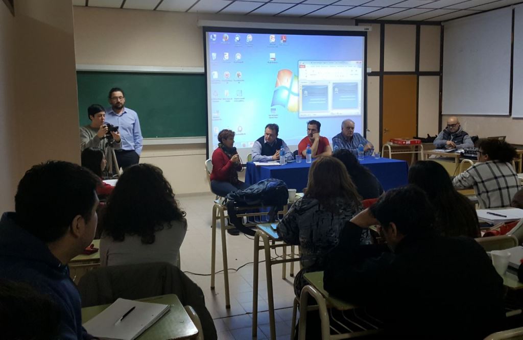 IMPORTANTES INVITADOS PARTICIPARON DEL PANEL GESTIN  Y TERRITORIO