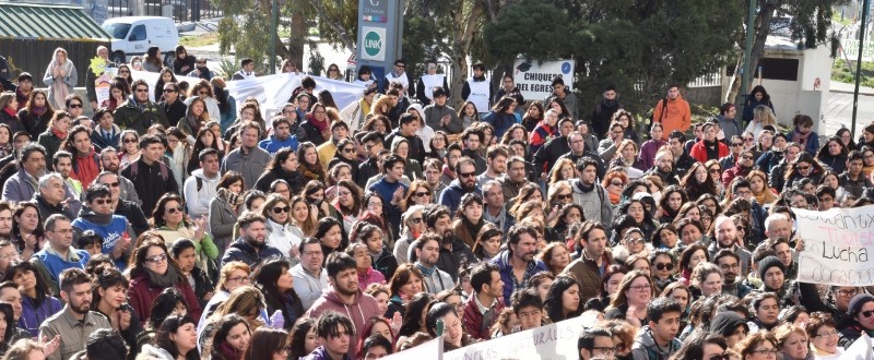 Toda la comunidad realiz el abrazo simblico a la Universidad Nacional, Pblica y Gratuita