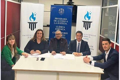 Firmaron convenios las Facultades de Ciencias Jurídicas y  Derecho de Lomas de Zamora